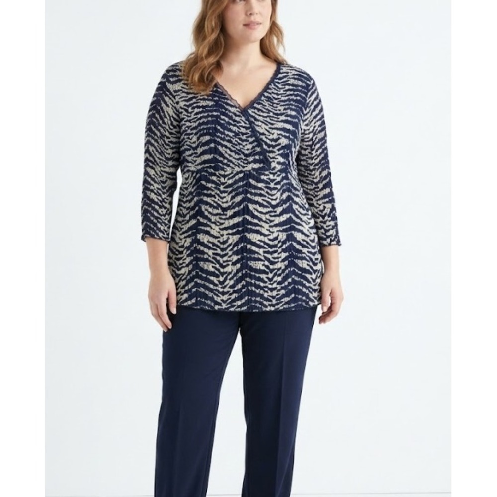 New Coldwater Creek Zebra Print Crinkle Shirt Large‎ Navy Faux Wrap Artsy